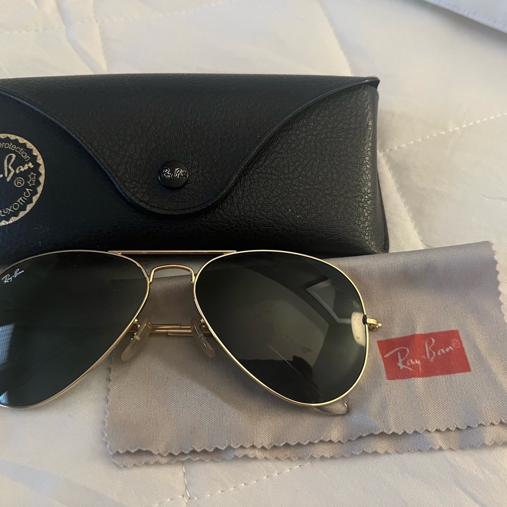 Ray-Ban Sunglasses - Unisex